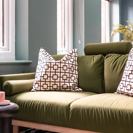 Luxury In The Heart Of 3* 리즈
