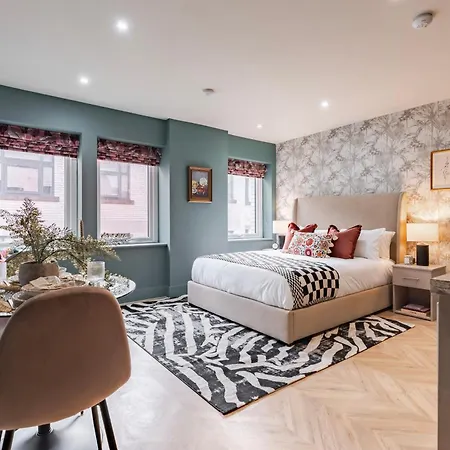 아파트호텔 Luxury In The Heart Of 3*