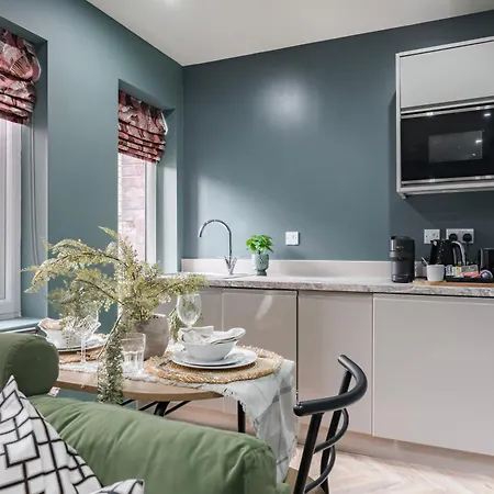 Hotel apartamentowy Luxury In The Heart Of 3*