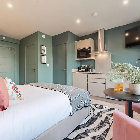 Luxury In The Heart Of Hotel apartamentowy