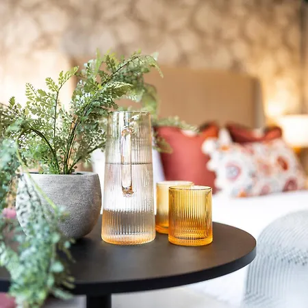 Luxury In The Heart Of Hotel apartamentowy