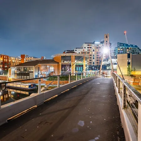 Luxury In The Heart Of 3* Leeds (West Yorkshire)