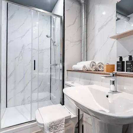 Luxury In The Heart Of Hotel apartamentowy