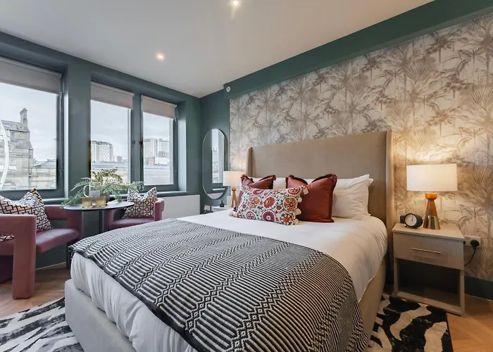 Luxury In The Heart Of 3* Leeds (West Yorkshire)