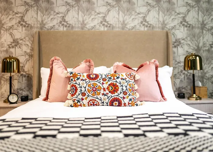 Апарт-готель Luxury In The Heart Of 3*