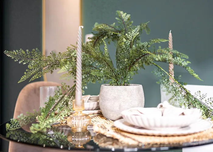 Luxury In The Heart Of Апарт-готель Лідс