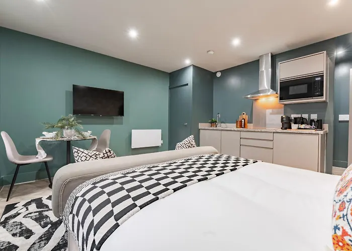 Апарт-готель Luxury In The Heart Of 3*